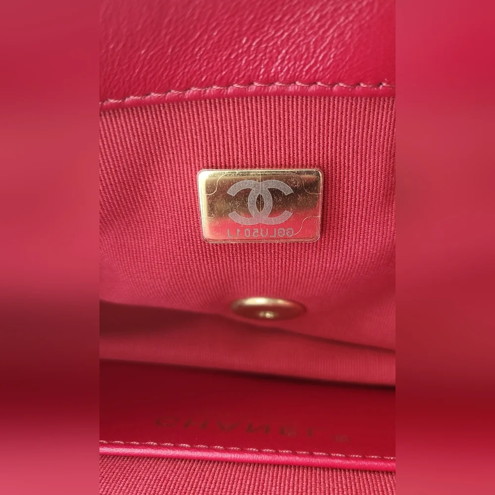 New With Tags Chanel Red Quilted Limited Edition Small Flap Bag - Microchipped - Picture 7 of 16